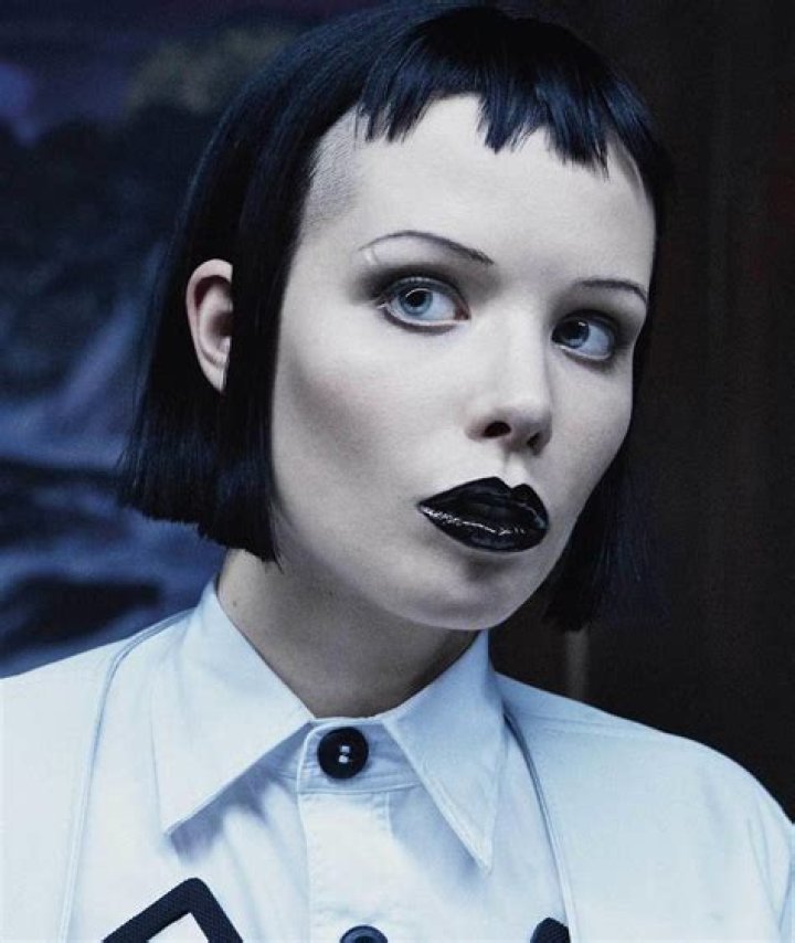 Alice Glass Net Worth