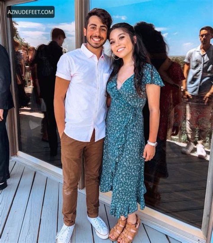 Ana Yi Puig- Age, Height, Weight, Body Measurement, Bio, Wiki, Net Worth