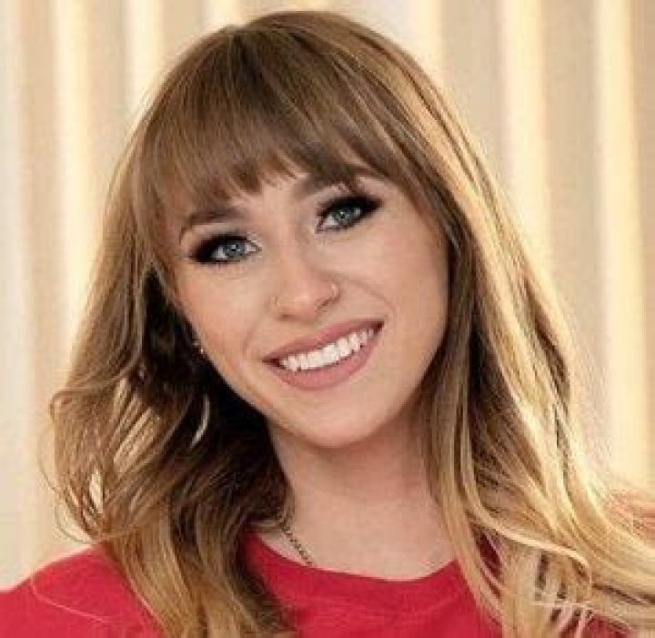 Angel Youngs Biography, Age, Height, Family, Wiki & More