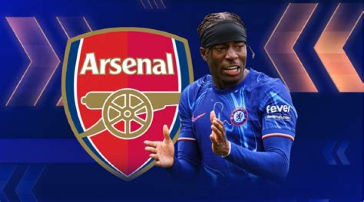 Arshavin demands threaten Arsenal deal