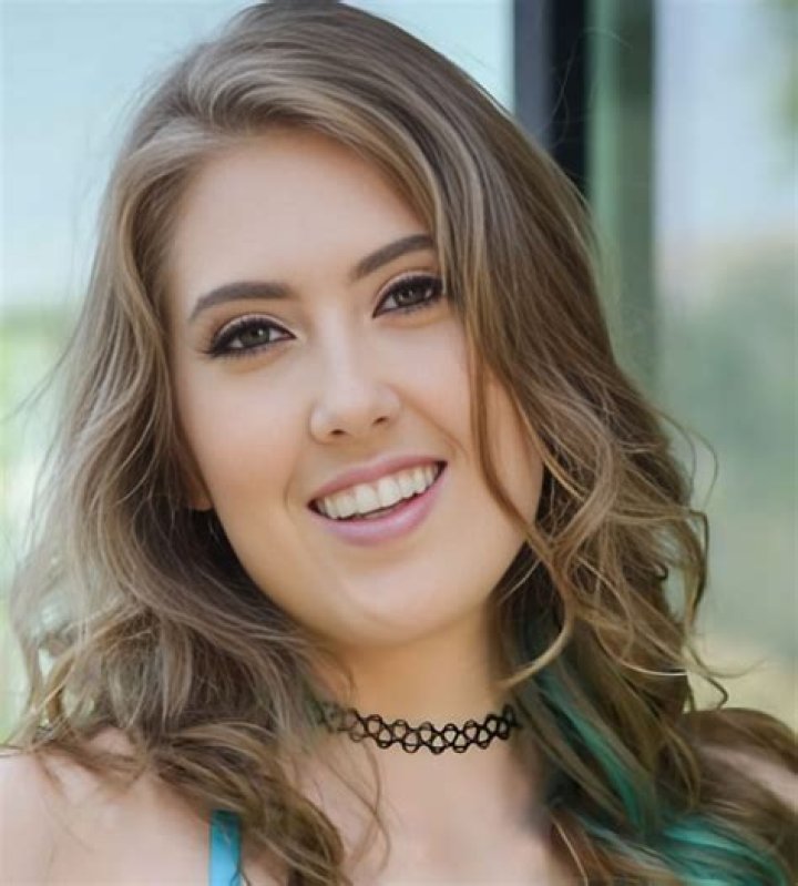 Athena Rayne Biography, Wiki, Age, Height, Family, Career