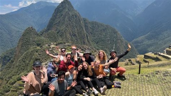 Atlanta area volunteers stuck in Peru