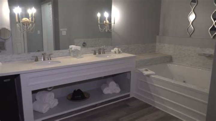 Award-winning romantic getaway opens in Cumming