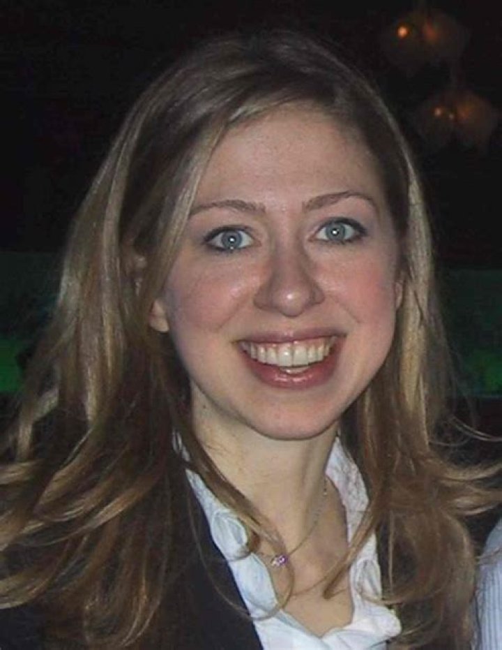 Chelsea Clinton Plastic Surgery | and the Evolution of Glamour