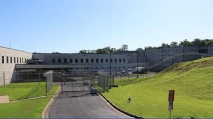 Cherokee awards jail commissary contract