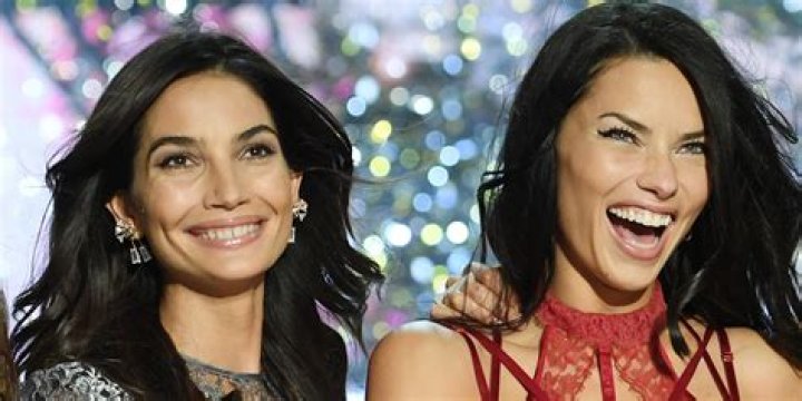 CNN.com - Fur protesters disrupt Victoria's Secret show