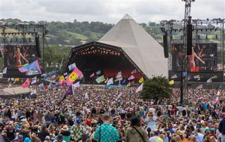 CNN.com - Glastonbury festival gets go ahead