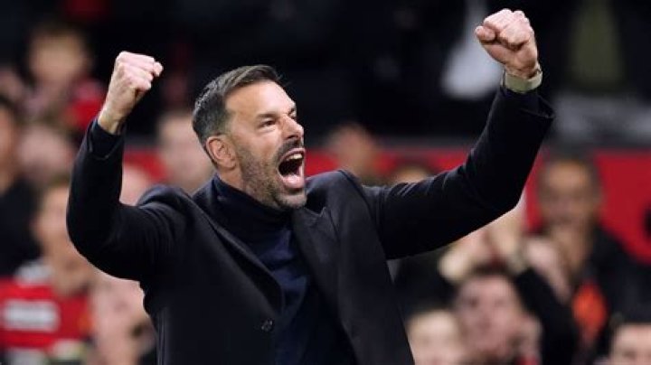 CNN.com - Van Nistelrooy hat-trick for Dutch