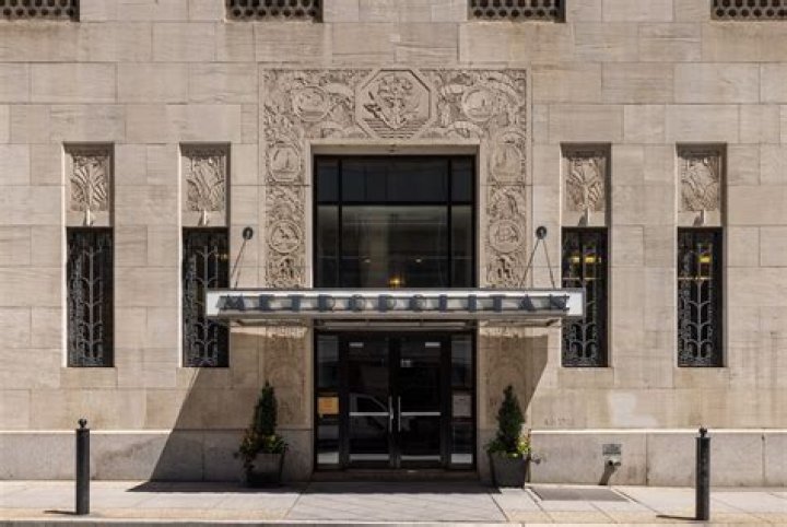 Earl Leander Benson – Metropolitan Funeral