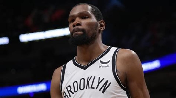 “Enjoy Retirement” Kevin Durant ruthlessly roasts Ex-NBA player