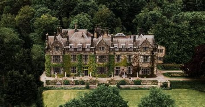 Exploring the Haunted Biltmore Hotel: A Guide to Its Ghostly History