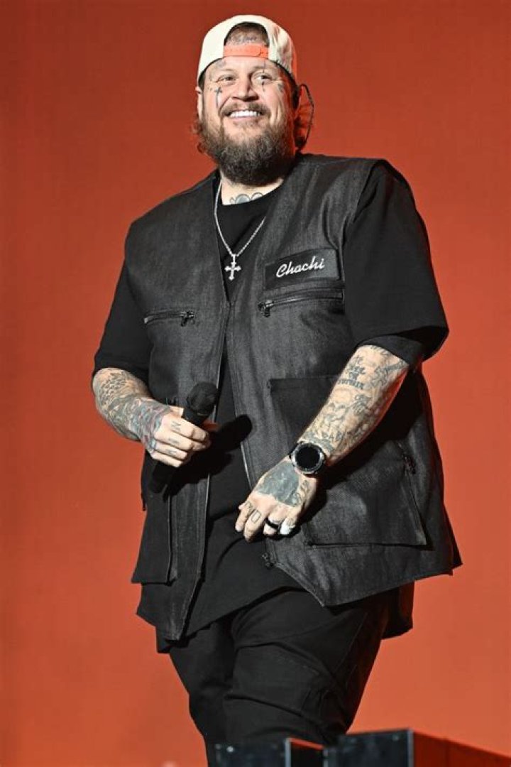 How Jelly Roll's Past Felony Makes Touring Complicated