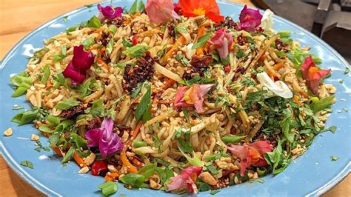 How to Make Warm Sesame "Noods" with Chicken | Rachael Ray