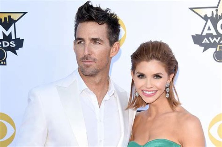 Jake Owen and Wife Lacey Divorcing