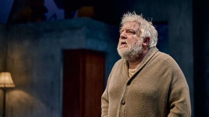 John Gabriel Borkman – Im Prater der Volksbühne setzen Vegard Vinge und Ida Müller ihre Ibsen-Saga fort
