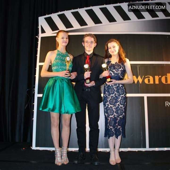 Julia Lalonde Lifestyle, Age, Bio, Height, Weight, Heritage, Boyfriend, Ethnicity & Facts