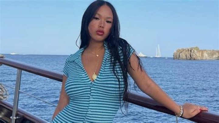 Karine Ferri en maillot de bain : elle fait l’unanimité !