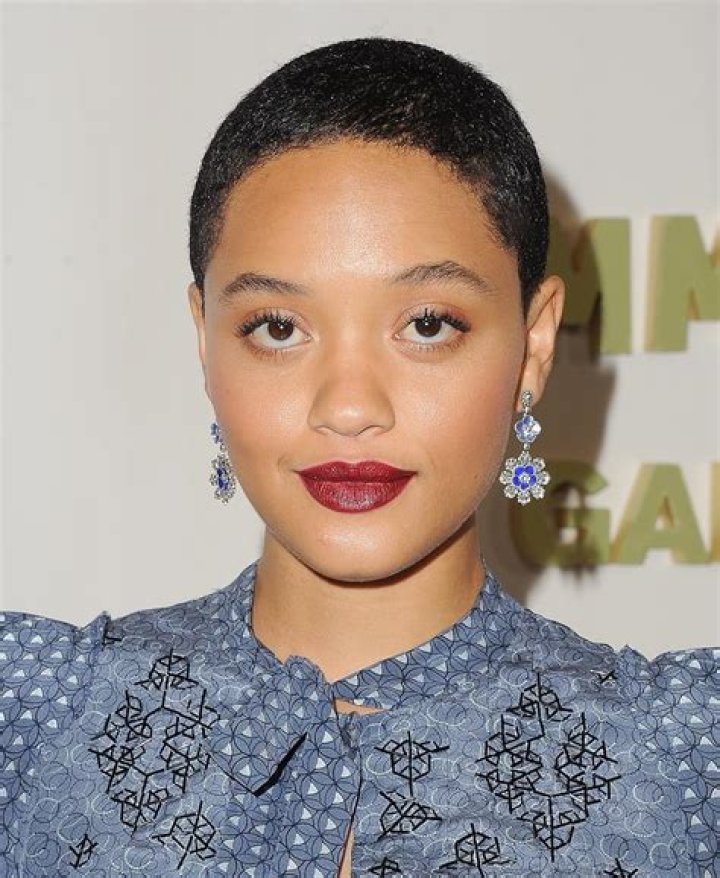 Kiersey Clemons Biography
