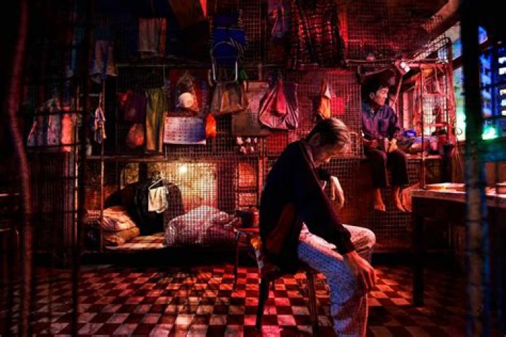 Living in a cage in Hong Kong