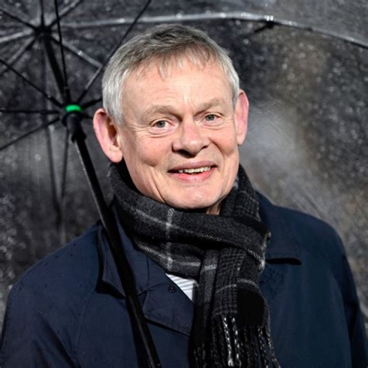 Martin Clunes Net Worth  - Pulptastic