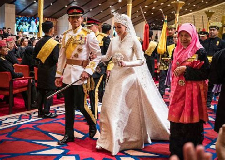 President Jokowi Returns to Indonesia After Attending Wedding of Brunei's Prince
