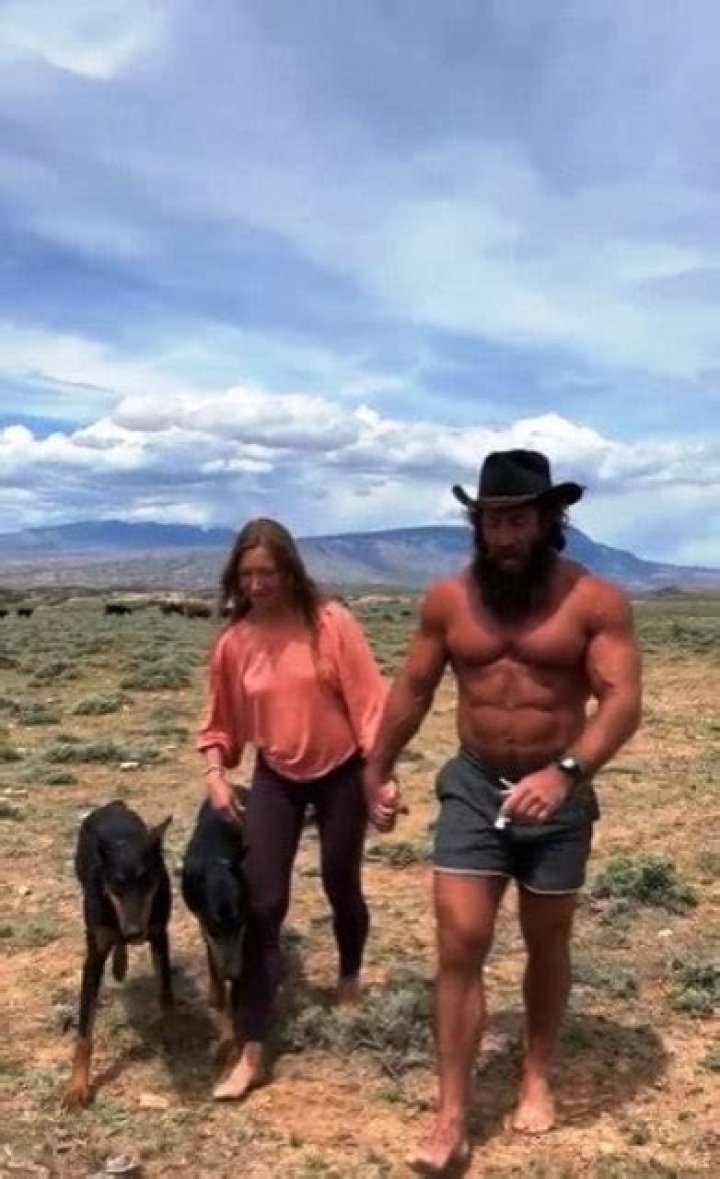 Ryan Henry Lifestyle (Tattoo Artist) Height Weight Age Girlfriend Biography Heritage & Family