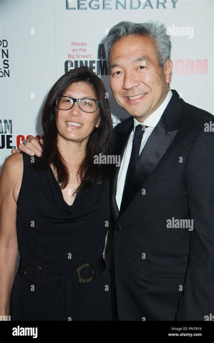Sandy Tsujihara Bio, Family, Husband, Career, Net Worth, Metrics