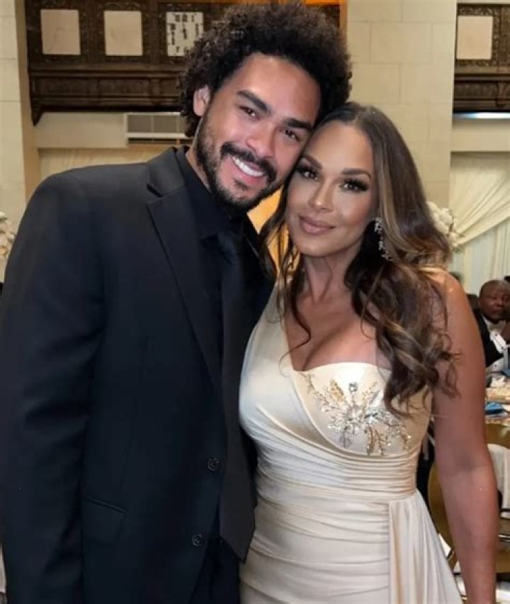 Sheree Zampino Biography