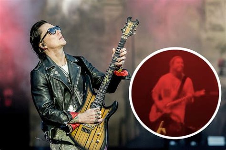 Synyster Gates Net Worth  - Pulptastic