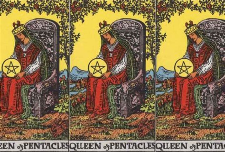 The Queen of Pentacles Meaning: Upright and Reversed