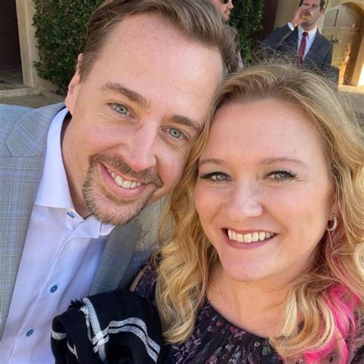 Who Is Carrie James? Know Everything About Sean Murray’s Wife