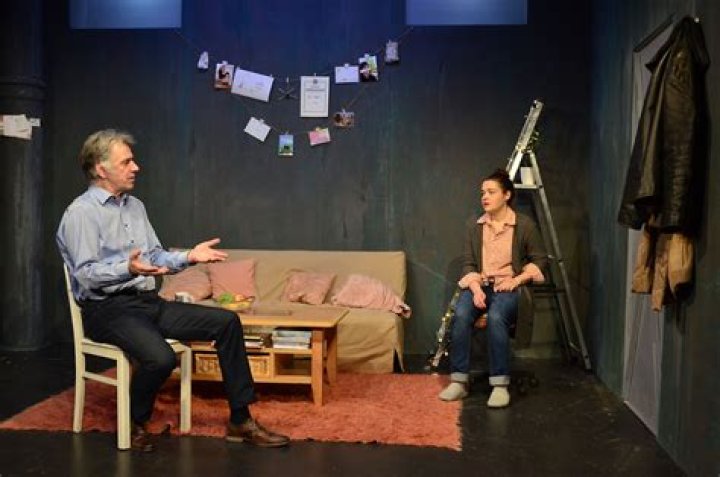 Willkommen – Thomas Ladwig inszeniert am Schauspiel Essen die vielgespielte Komödie von Lutz Hübner und Sarah Nemitz
